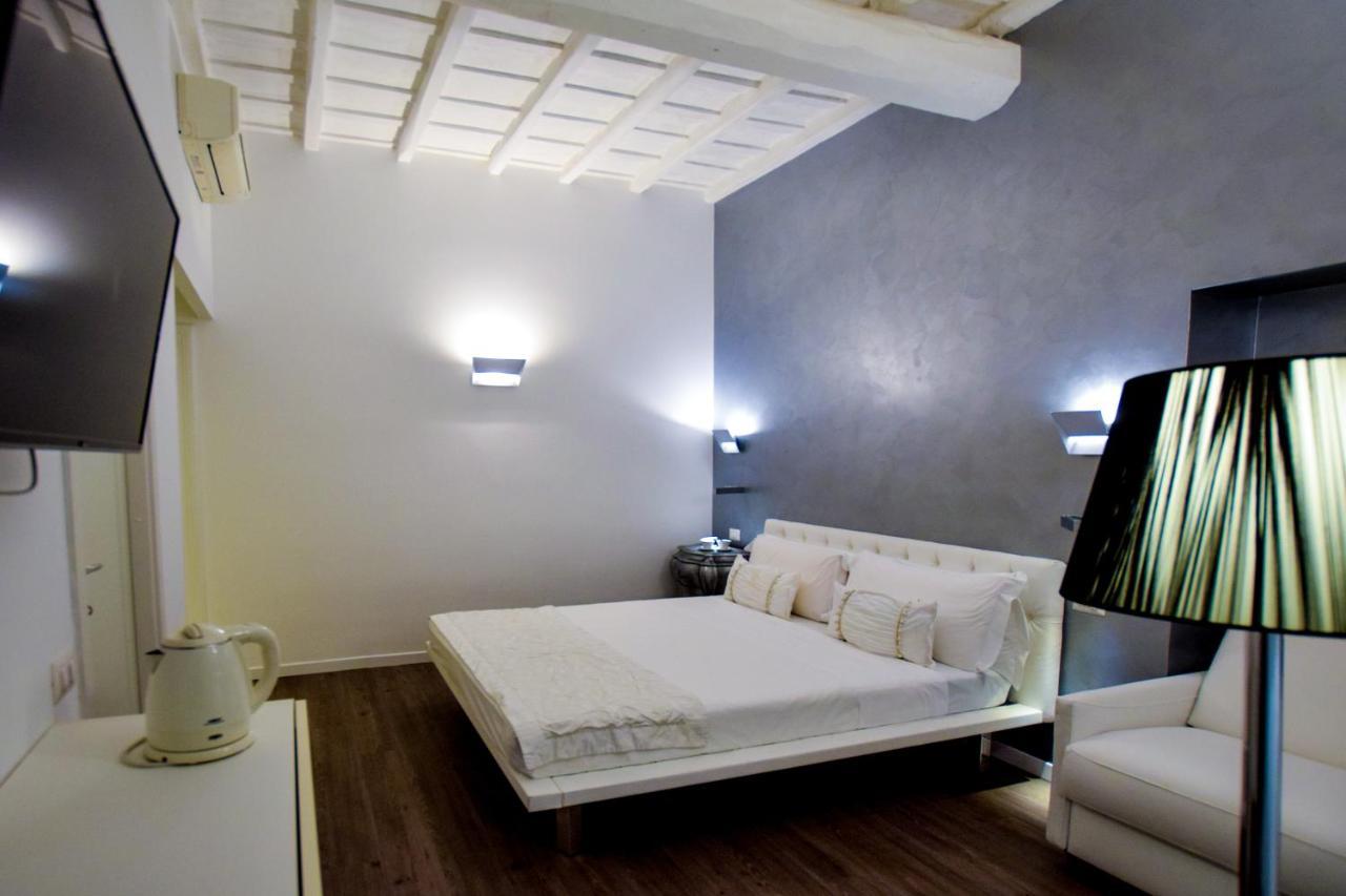 Navona Secret Stay Guest House Рим Экстерьер фото